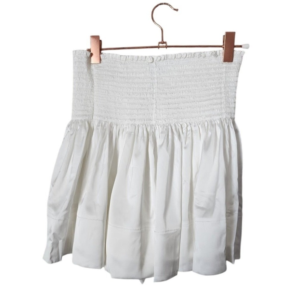 NATURAL LIFE Smocked High Waist Ruffle Shorts Flowy Boho White S Soft Girl NWT - Picture 2 of 6